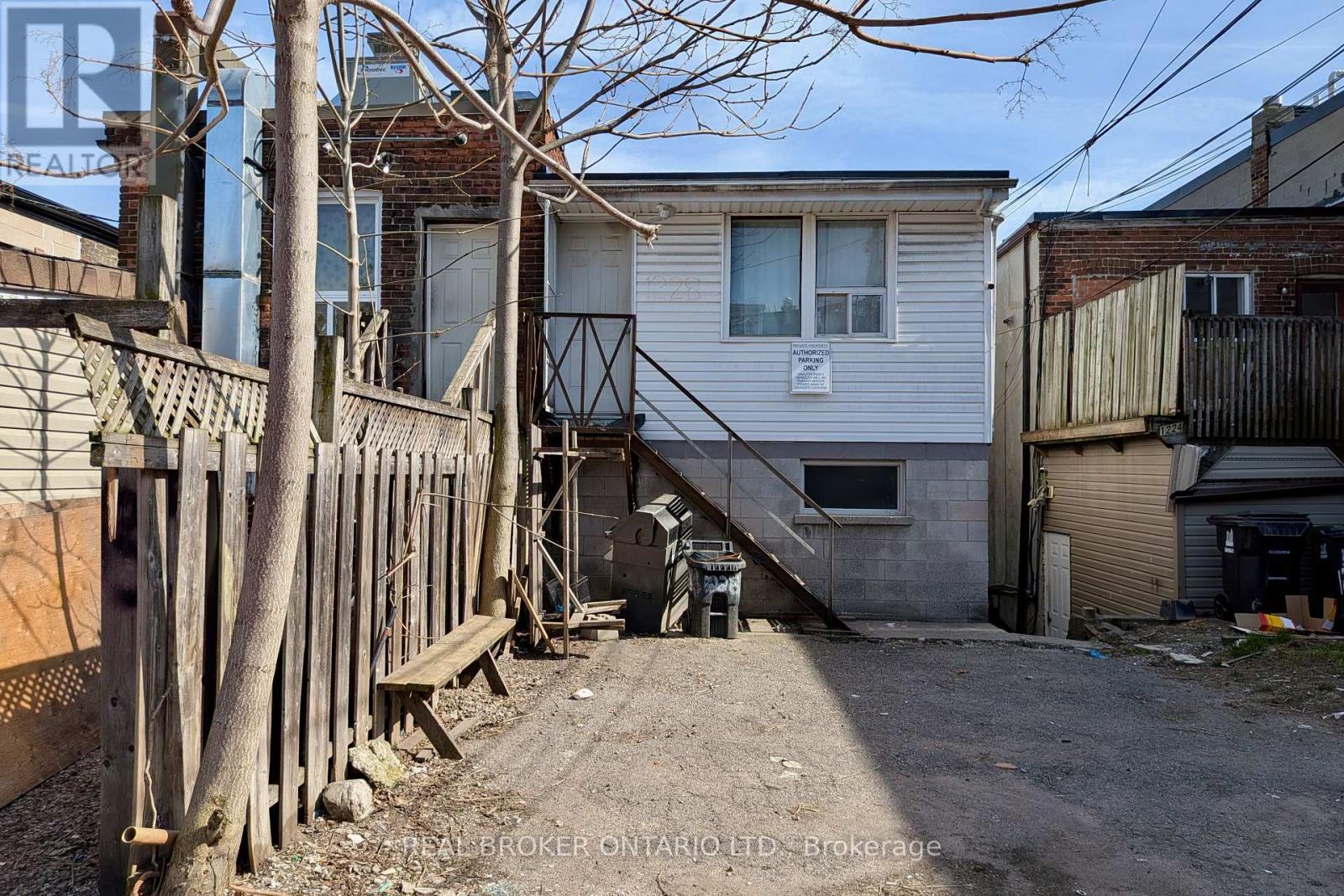 1226 Danforth Avenue, Toronto, Ontario  M4J 1M6 - Photo 8 - E13085614