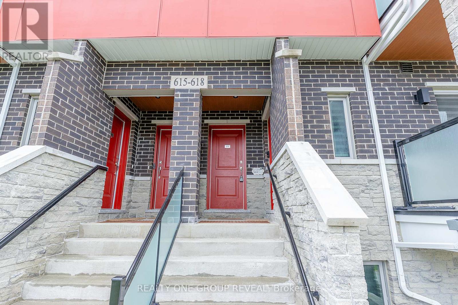 616 1034 Reflection Place, Pickering, Ontario  L1X 0L1 - Photo 2 - E13085682