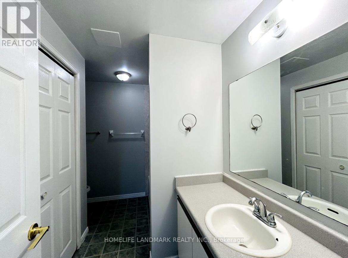 Unit 2 - 212 Ways Bay Drive, Georgina, Ontario  L4P 2M7 - Photo 5 - N13085386