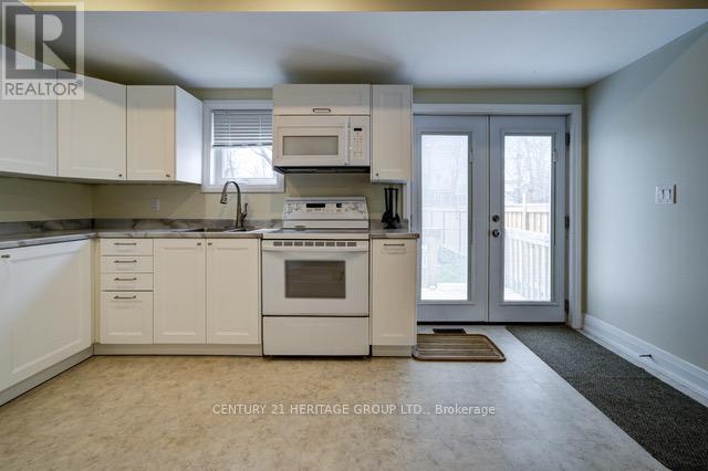 2286b Somers Boulevard, Innisfil, Ontario  L9S 2E6 - Photo 7 - N13085476