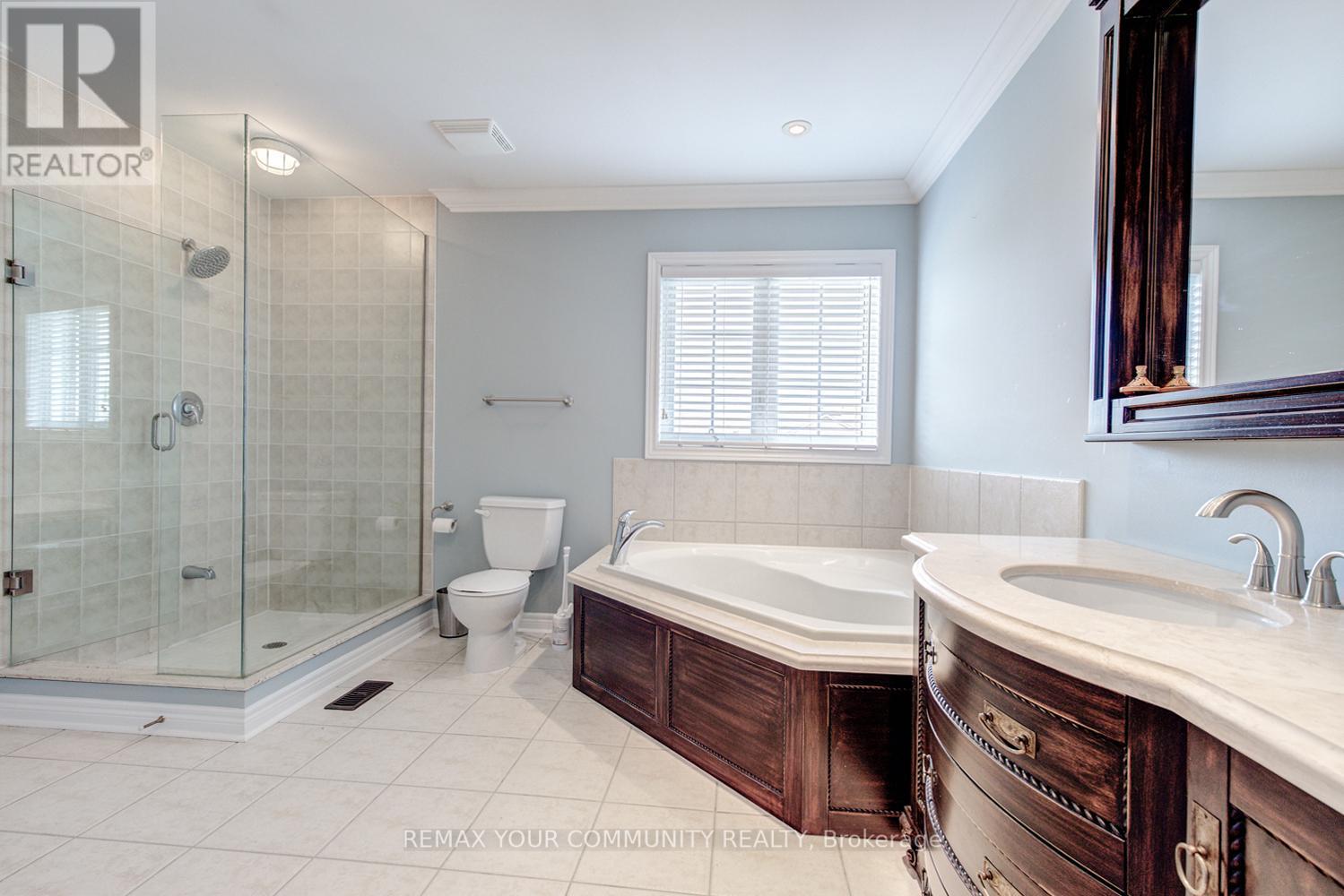 230 Humberland Drive, Richmond Hill, Ontario  L4E 3T4 - Photo 24 - N13085484