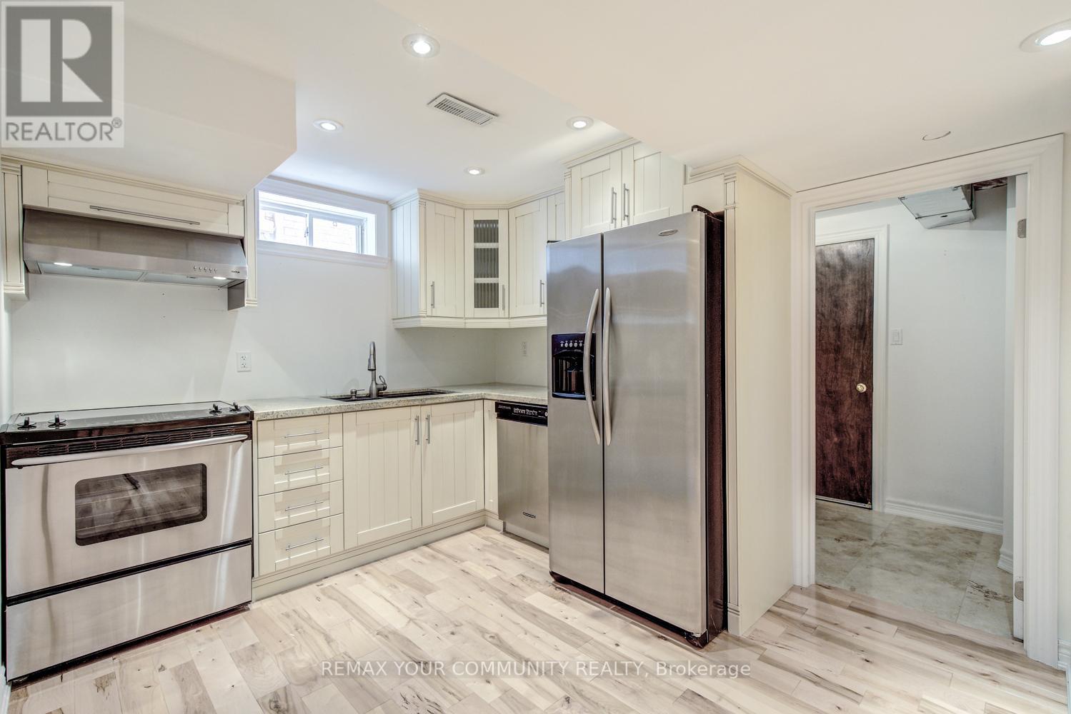 230 Humberland Drive, Richmond Hill, Ontario  L4E 3T4 - Photo 33 - N13085484