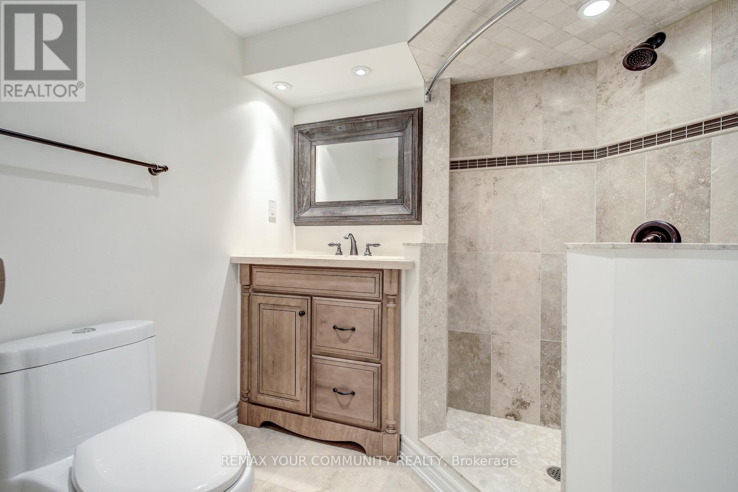 230 Humberland Drive, Richmond Hill, Ontario  L4E 3T4 - Photo 35 - N13085484