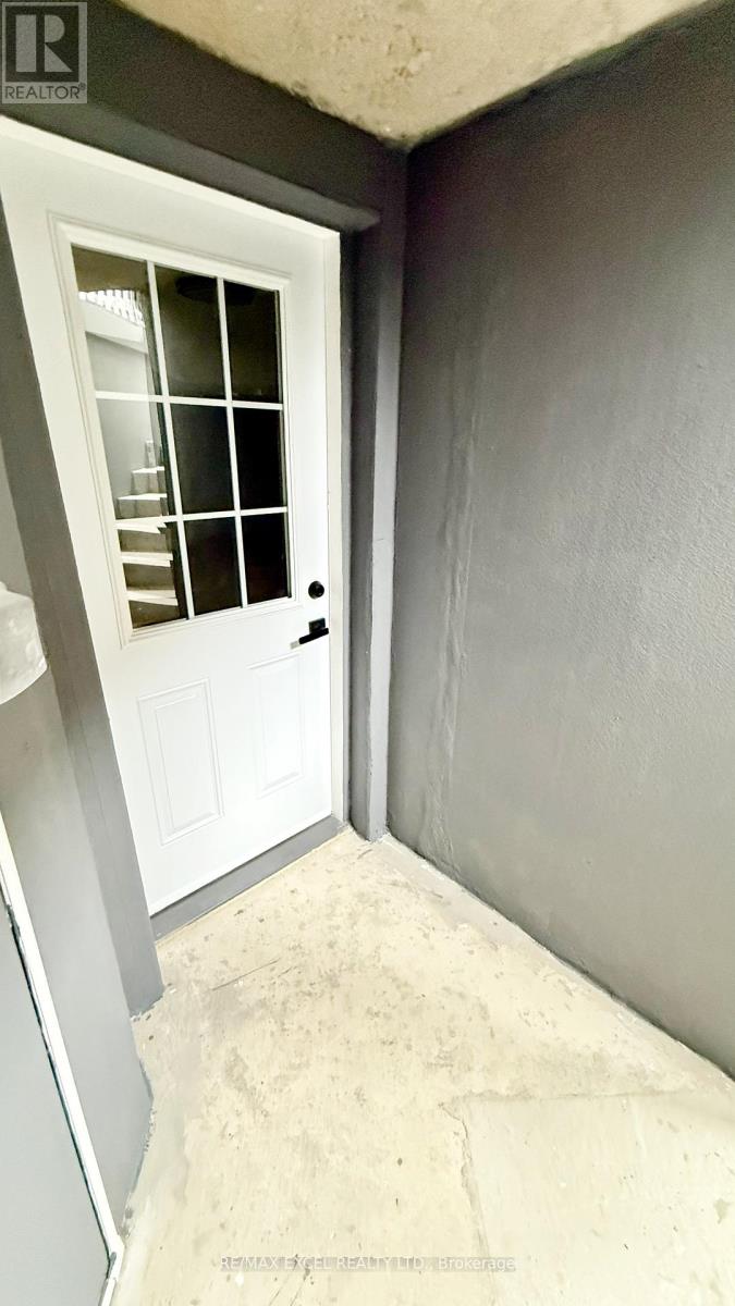 Lower Level - 38 Shaina Court, Barrie, Ontario  L4N 9S7 - Photo 6 - S13085452