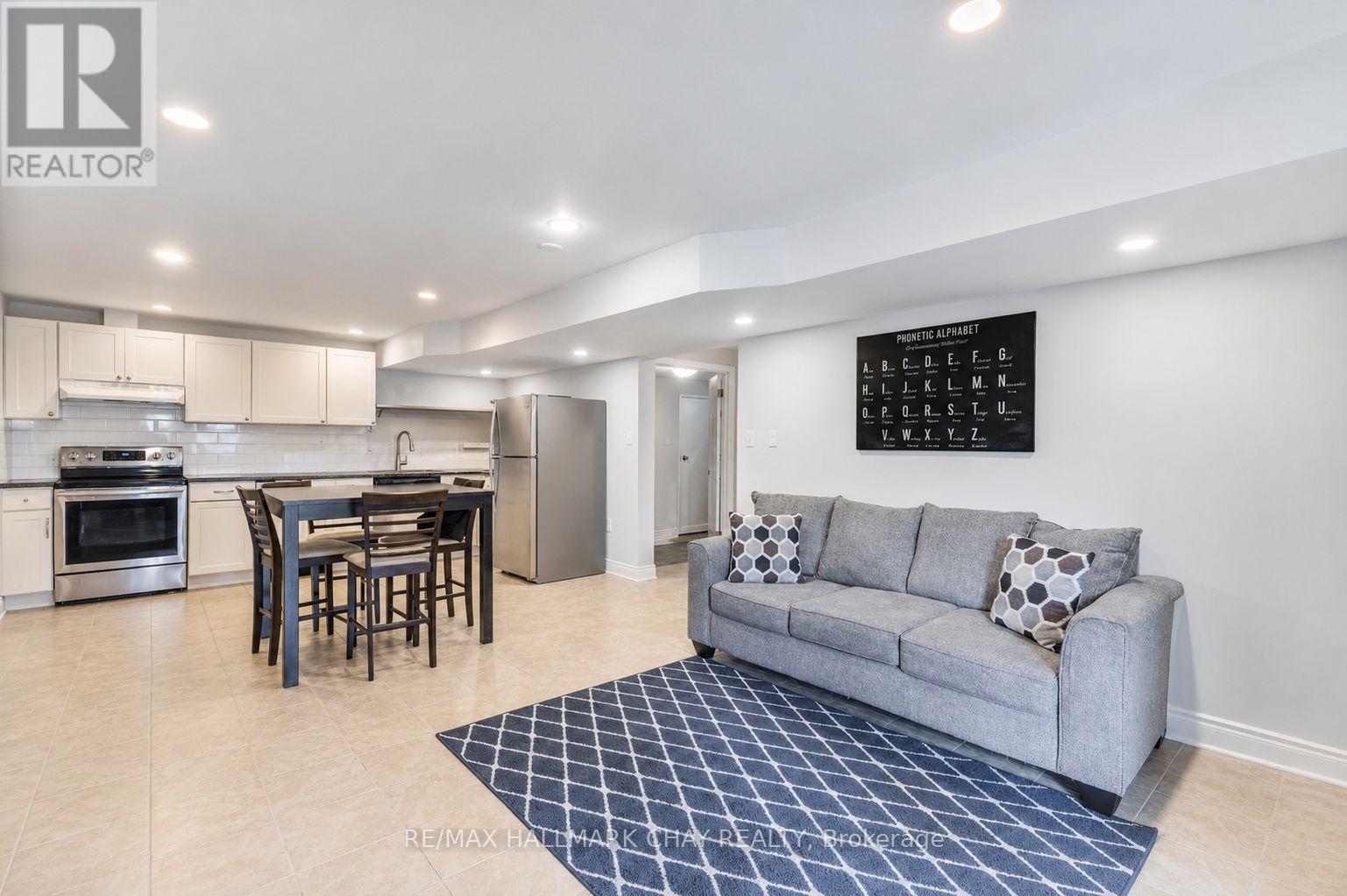 Lower - 196 Country Lane, Barrie (Painswick South), Ontario  L4N 0W1 - Photo 2 - S13085480