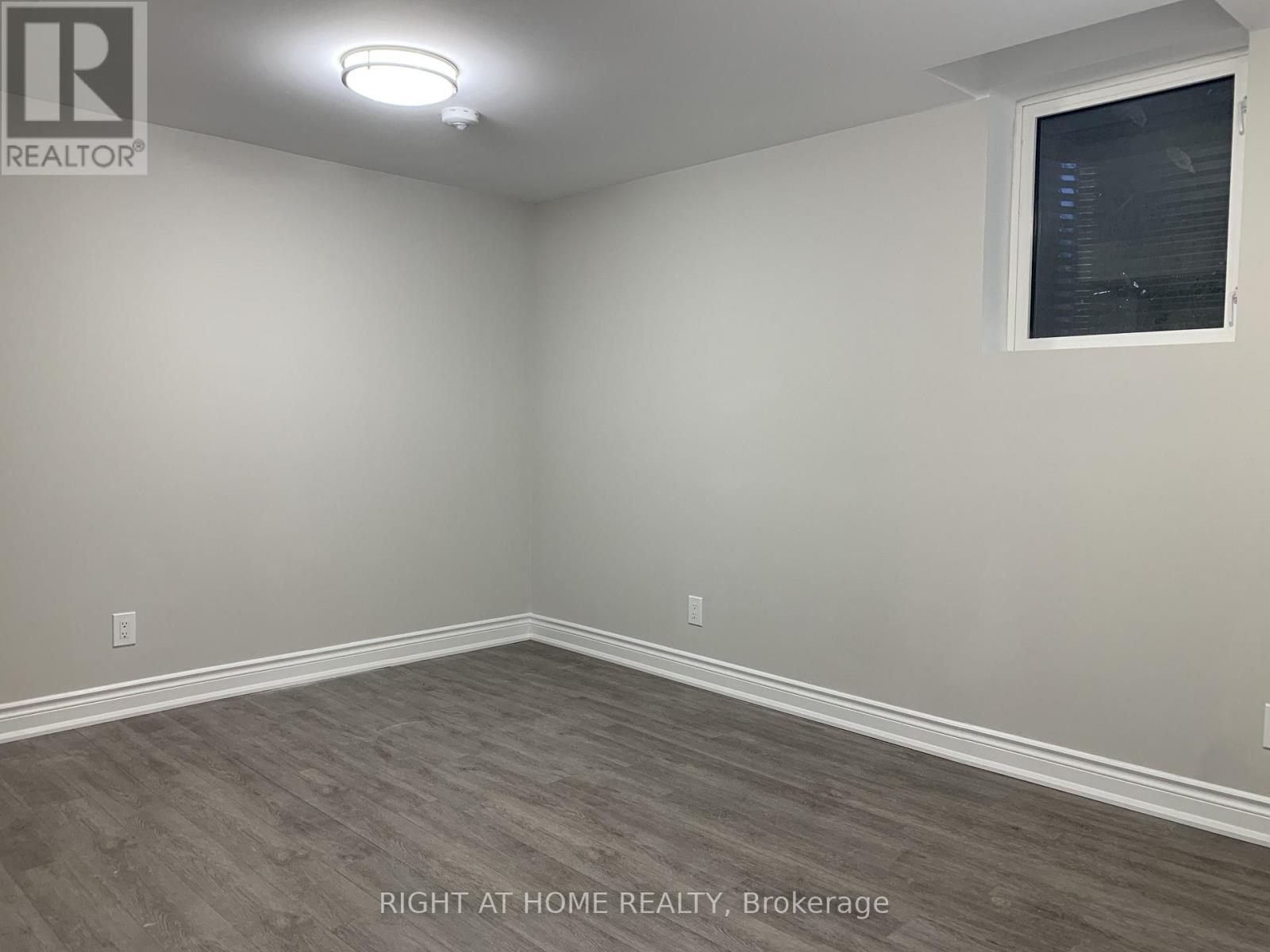 9 Annie Crescent, Ajax, Ontario  L1T 3X6 - Photo 12 - E13083432