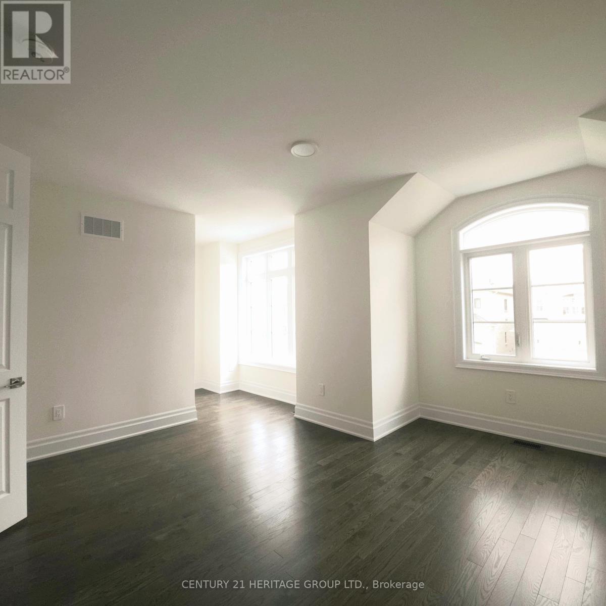 226 Archerhill Circle, Aurora, Ontario  L4G 4E2 - Photo 15 - N13084280