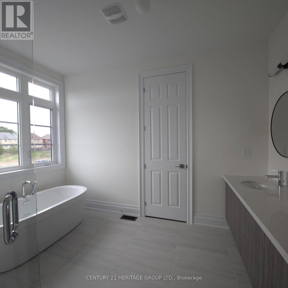 226 Archerhill Circle, Aurora, Ontario  L4G 4E2 - Photo 7 - N13084280