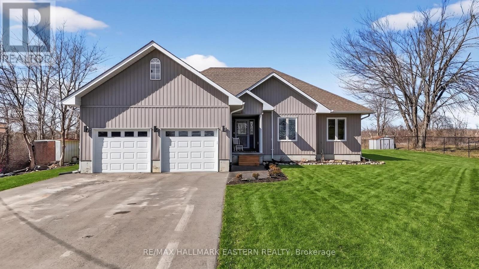 120 Victoria Drive, Kawartha Lakes, Ontario  K0M 1G0 - Photo 1 - X12885570