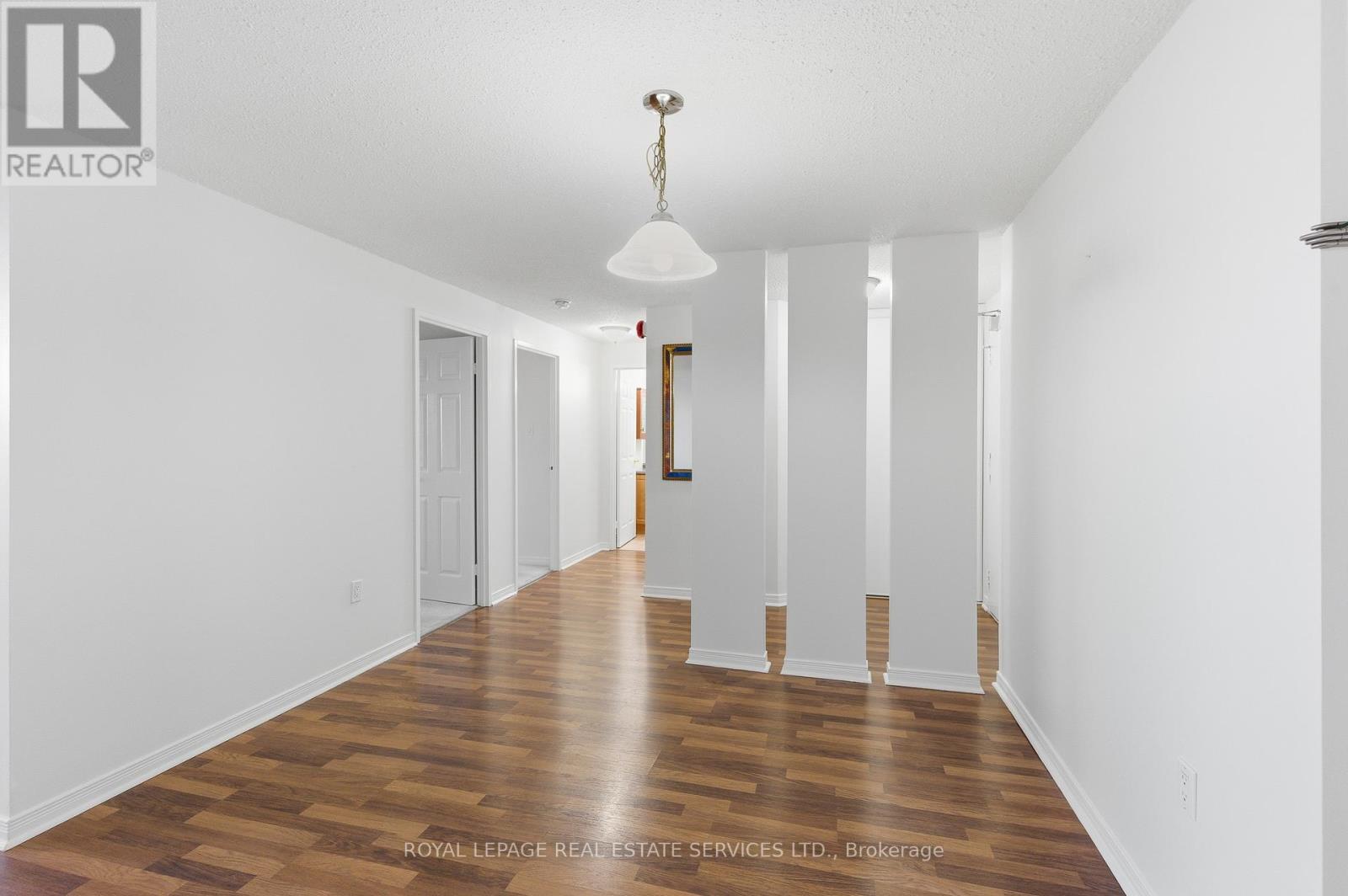 904 - 6720 Glen Erin Drive, Mississauga, Ontario  L5N 3K8 - Photo 3 - W12917272