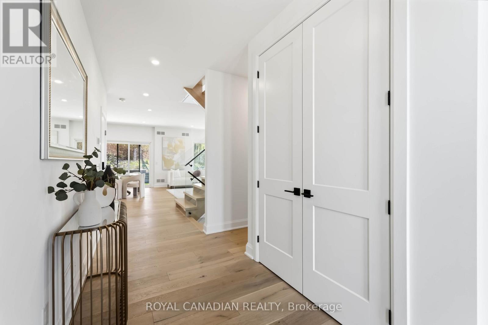 119 Welland Vale Road, St. Catharines, Ontario  L2S 3Y2 - Photo 4 - X13042918