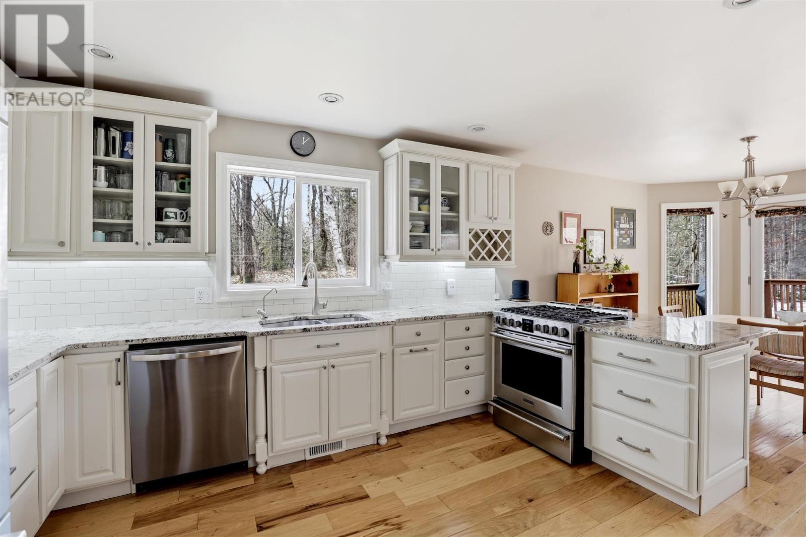 527 Moss Rd, Sault Ste. Marie, Ontario  P6A 5K8 - Photo 11 - SM260880
