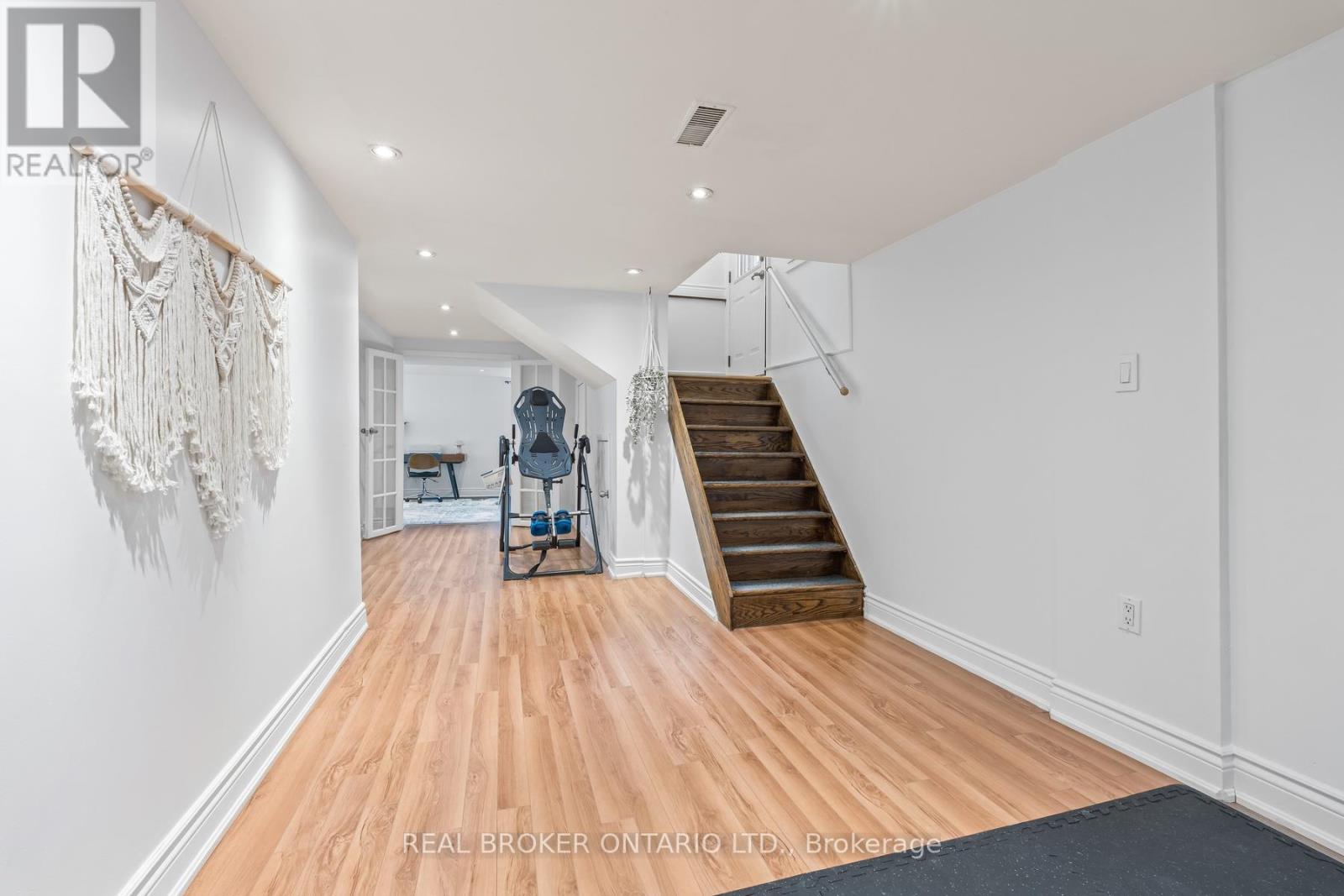 15 Byron Street, Halton Hills, Ontario  L7G 3W6 - Photo 20 - W13085418