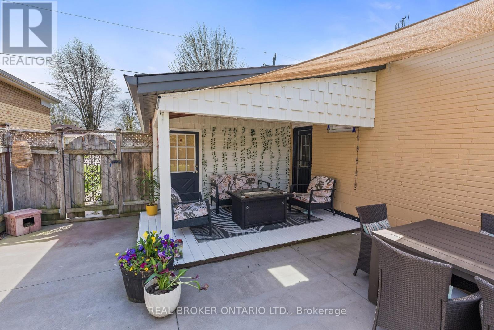 15 Byron Street, Halton Hills, Ontario  L7G 3W6 - Photo 28 - W13085418