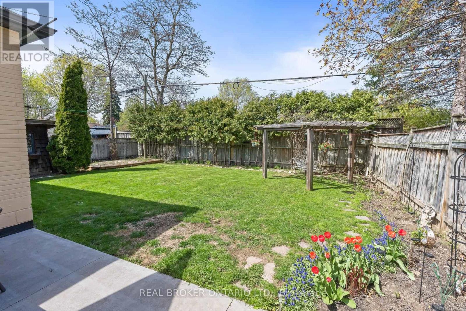 15 Byron Street, Halton Hills, Ontario  L7G 3W6 - Photo 31 - W13085418