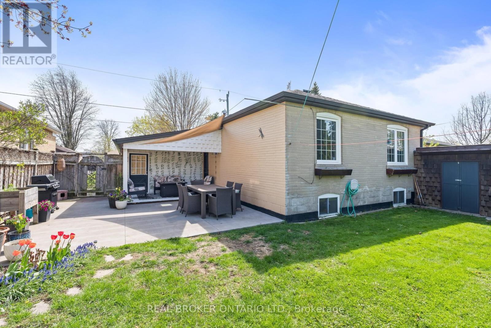 15 Byron Street, Halton Hills, Ontario  L7G 3W6 - Photo 33 - W13085418