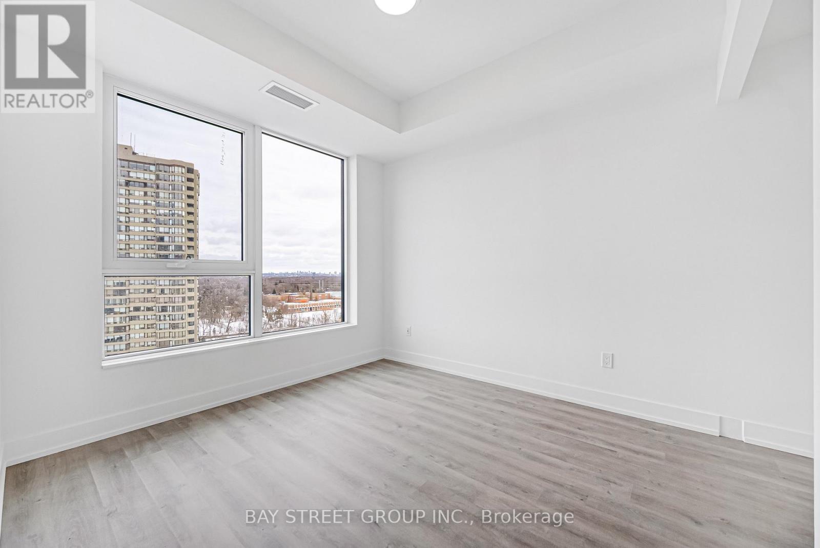 25 Cordova Avenue, Toronto, Ontario  M9A 1B2 - Photo 11 - W13085424