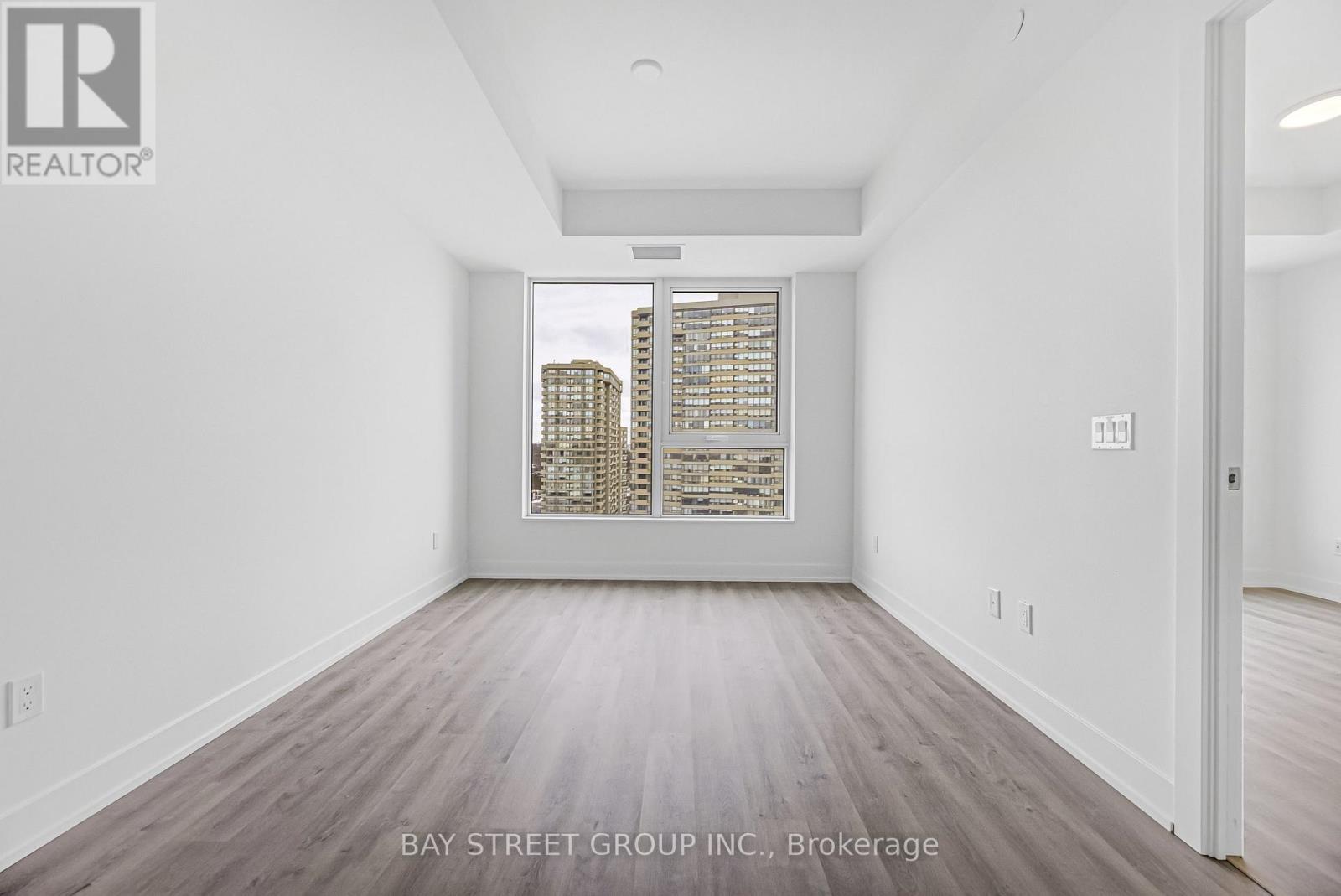 25 Cordova Avenue, Toronto, Ontario  M9A 1B2 - Photo 3 - W13085424