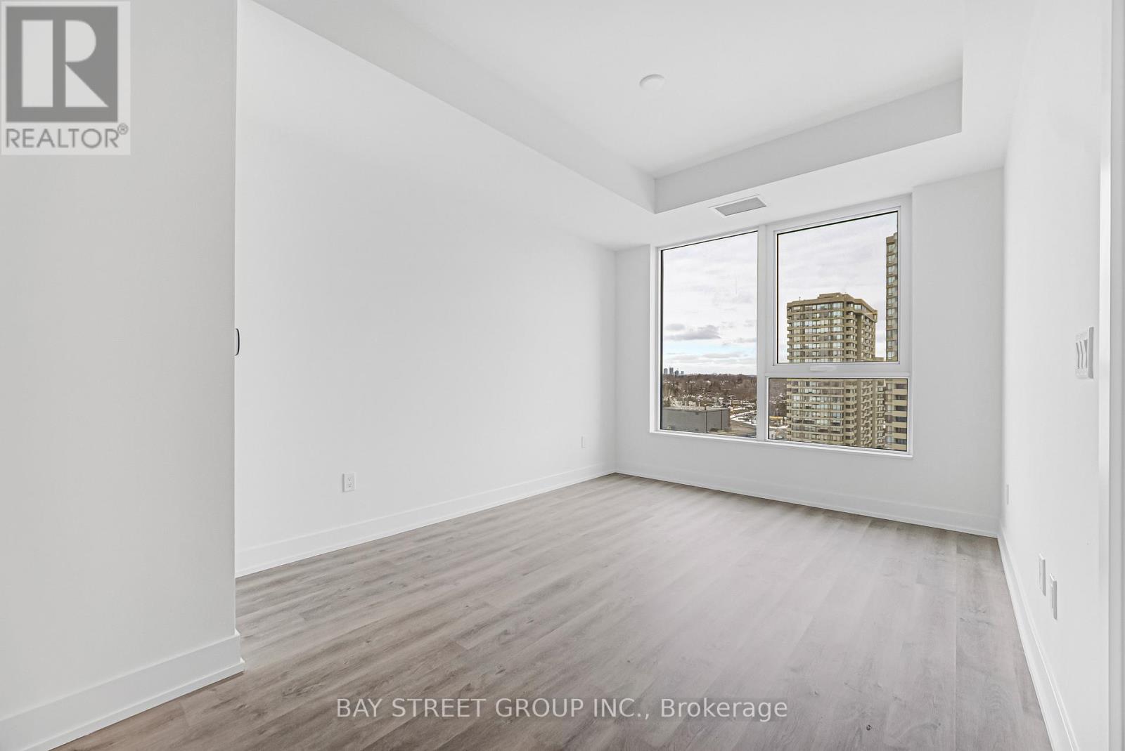 25 Cordova Avenue, Toronto, Ontario  M9A 1B2 - Photo 4 - W13085424