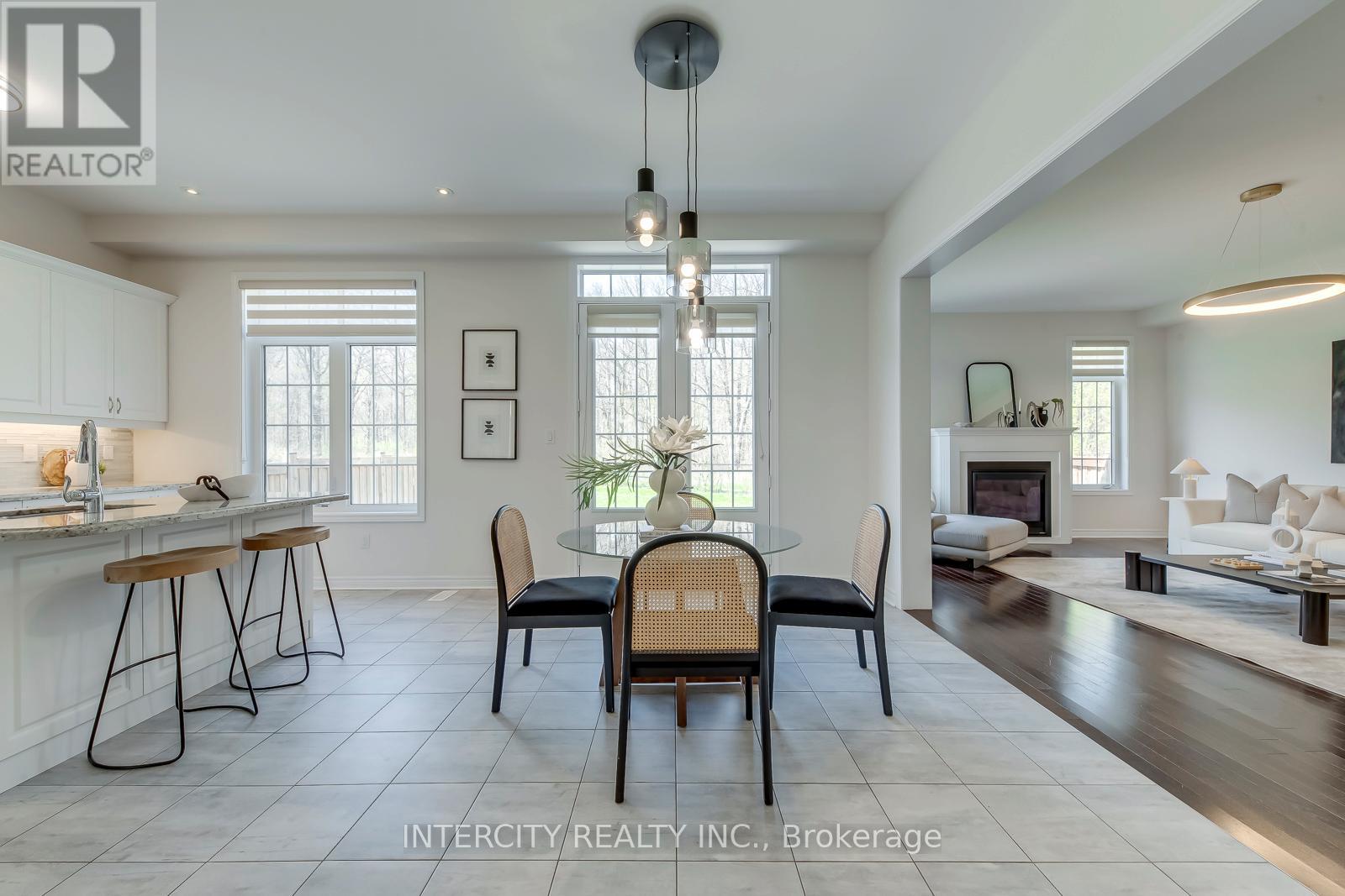 259 Polly Drive, Oakville, Ontario  L6M 0X3 - Photo 17 - W13085470