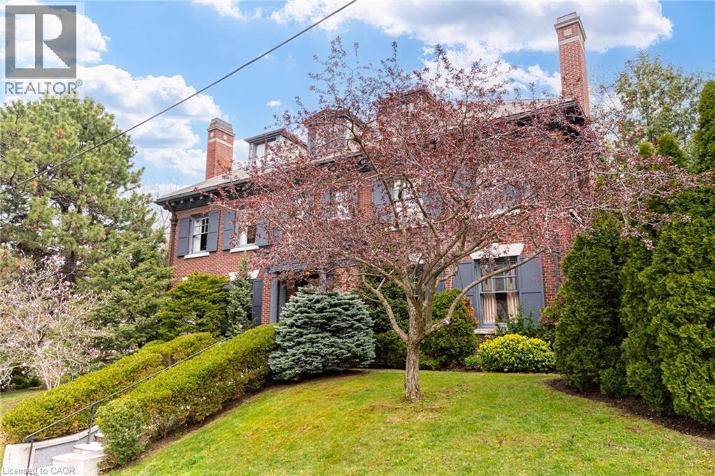 5 Undercliffe Avenue, Hamilton, Ontario  L8P 3G9 - Photo 4 - 40827274
