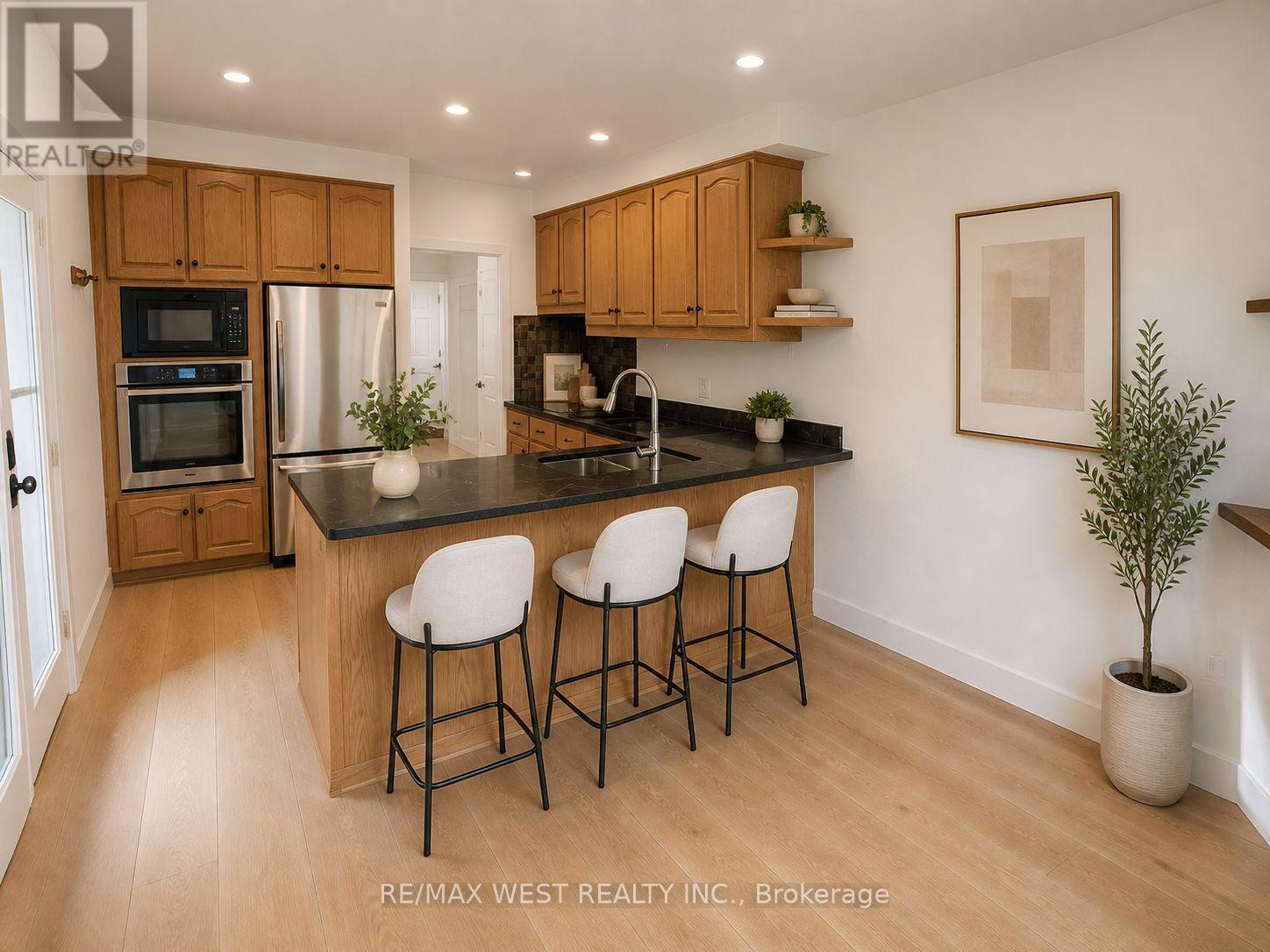 73 Ravensbourne Crescent, Toronto, Ontario  M9A 2B1 - Photo 15 - W13085536