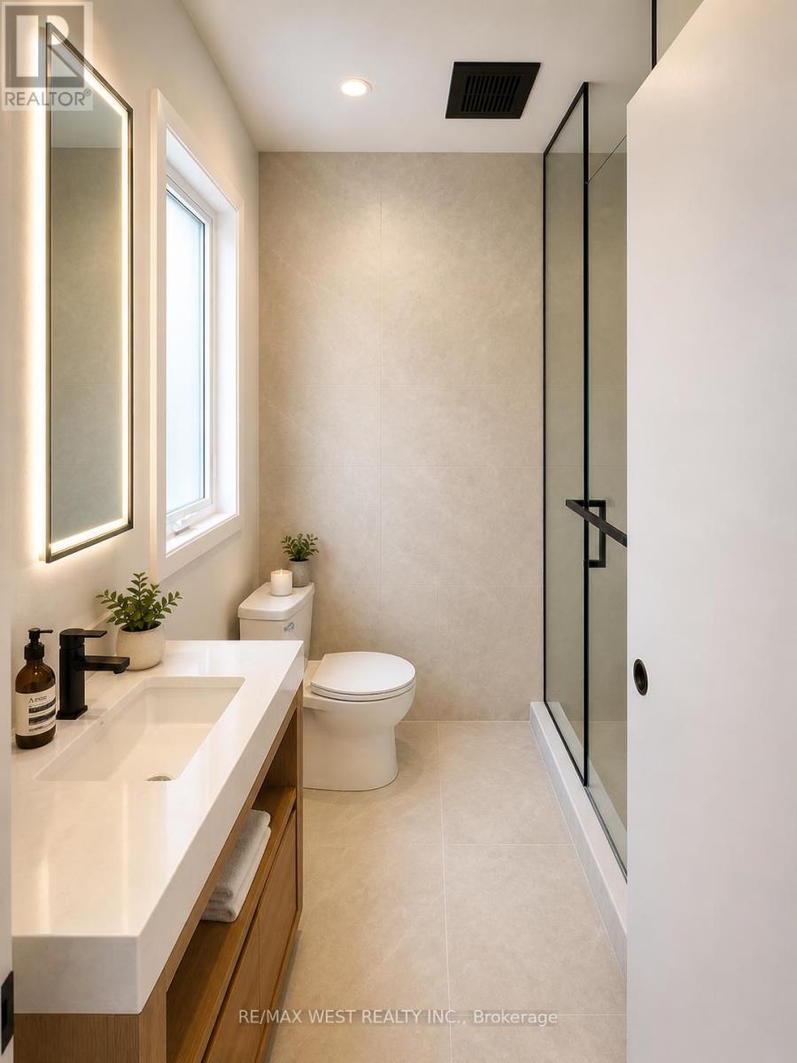 73 Ravensbourne Crescent, Toronto, Ontario  M9A 2B1 - Photo 5 - W13085536