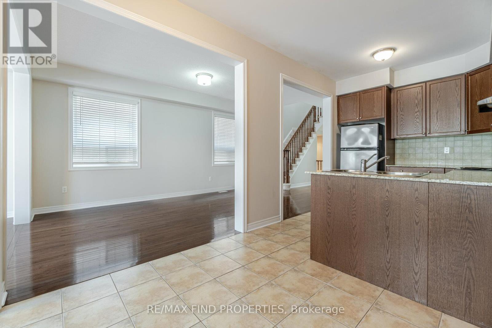 2371 Baronwood Drive, Oakville, Ontario  L6M 0J8 - Photo 14 - W13085544