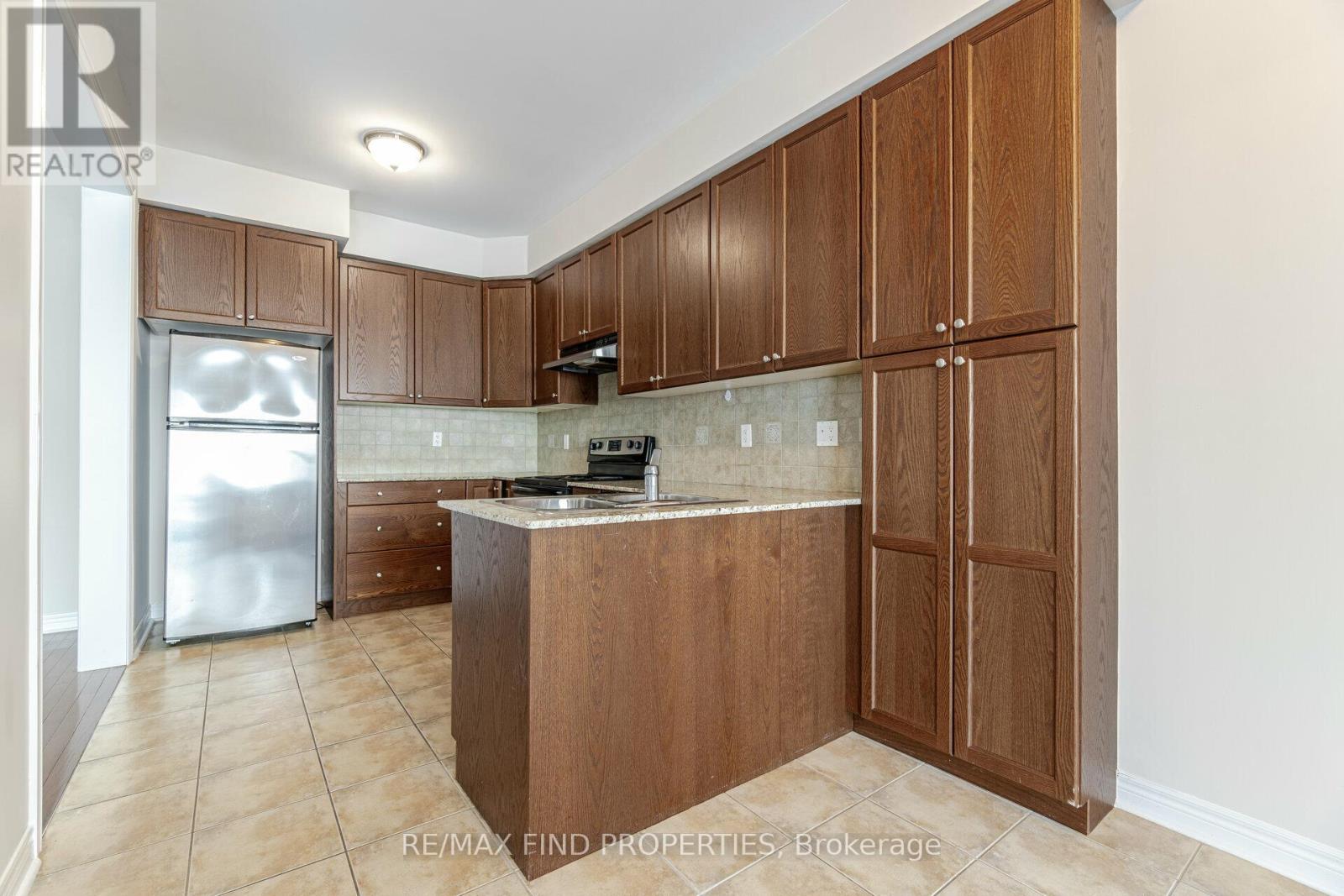 2371 Baronwood Drive, Oakville, Ontario  L6M 0J8 - Photo 16 - W13085544