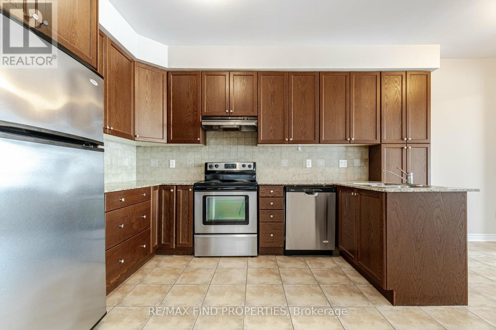 2371 Baronwood Drive, Oakville, Ontario  L6M 0J8 - Photo 17 - W13085544