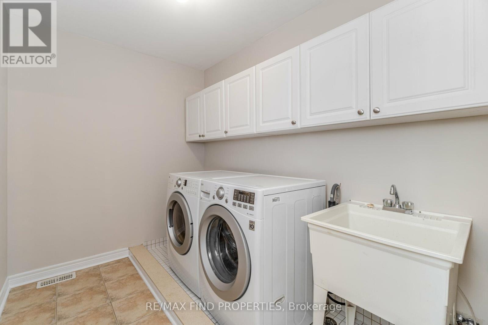2371 Baronwood Drive, Oakville, Ontario  L6M 0J8 - Photo 37 - W13085544