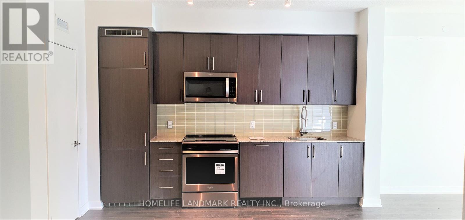 2214 - 4055 Parkside Village Drive, Mississauga, Ontario  L5B 0K8 - Photo 3 - W13085546