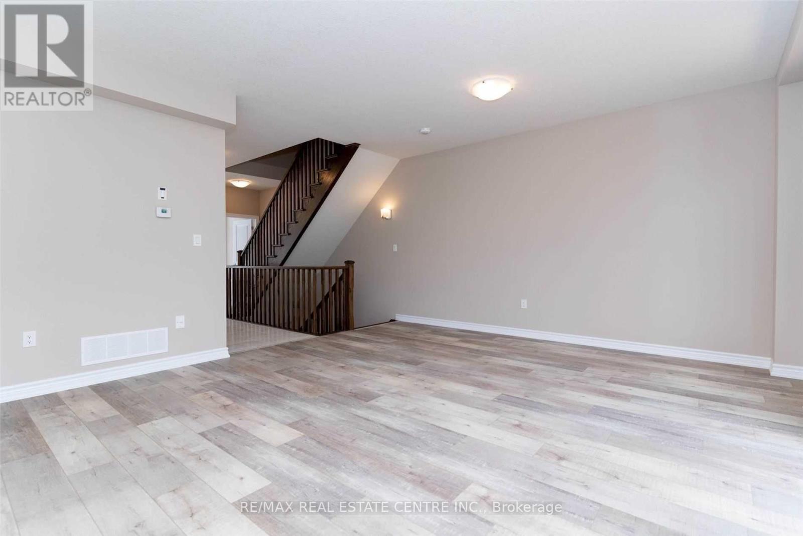 445 Ontario Street, Milton, Ontario  L9T 9K2 - Photo 9 - W13085580