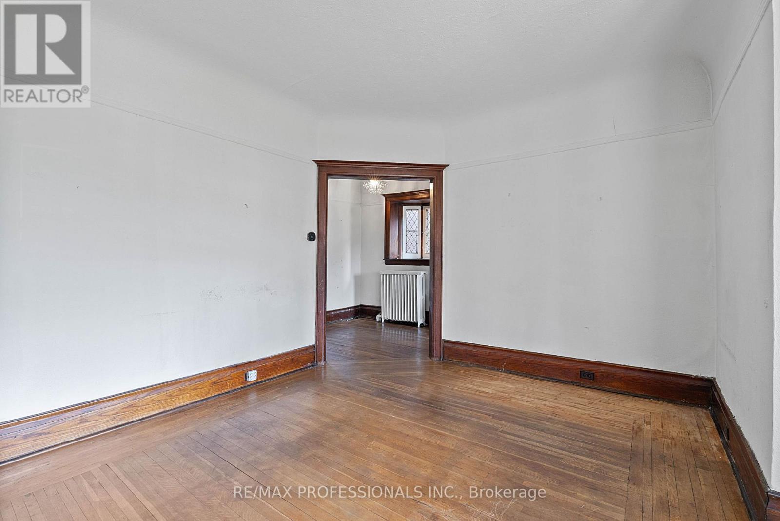25 Wilson Park Road, Toronto, Ontario  M6K 3B6 - Photo 10 - W13085650