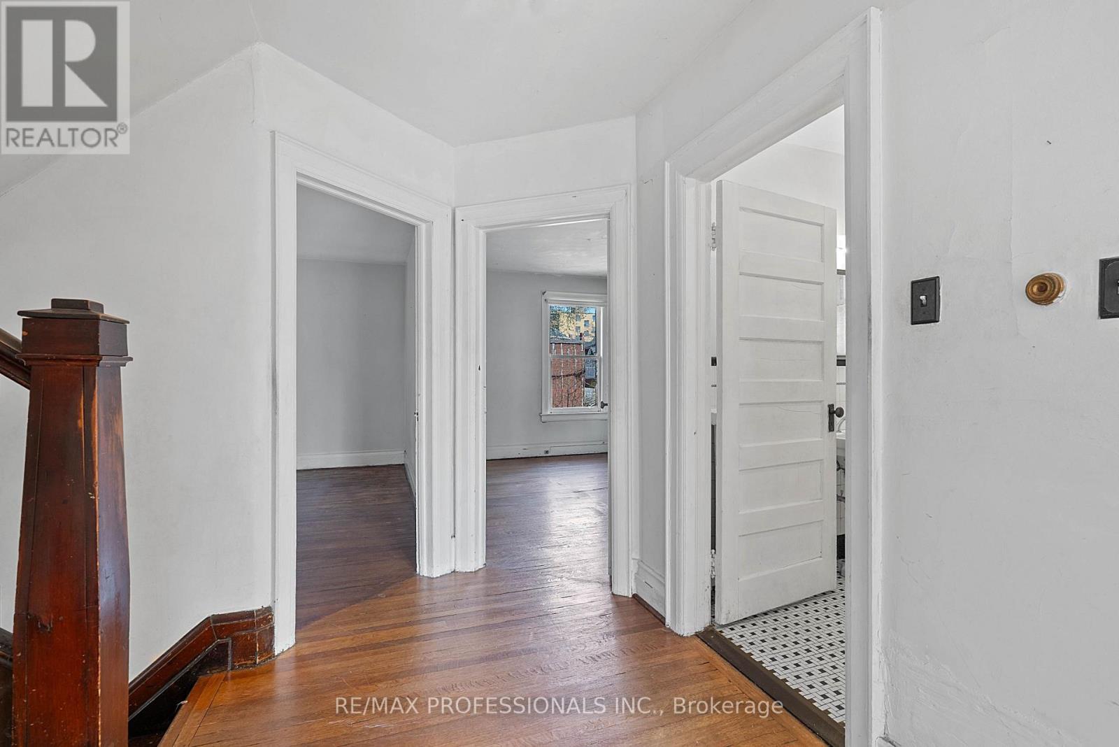 25 Wilson Park Road, Toronto, Ontario  M6K 3B6 - Photo 22 - W13085650
