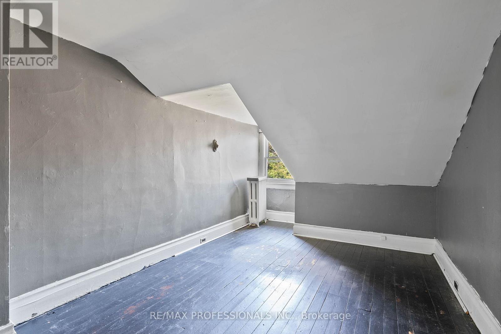 25 Wilson Park Road, Toronto, Ontario  M6K 3B6 - Photo 37 - W13085650