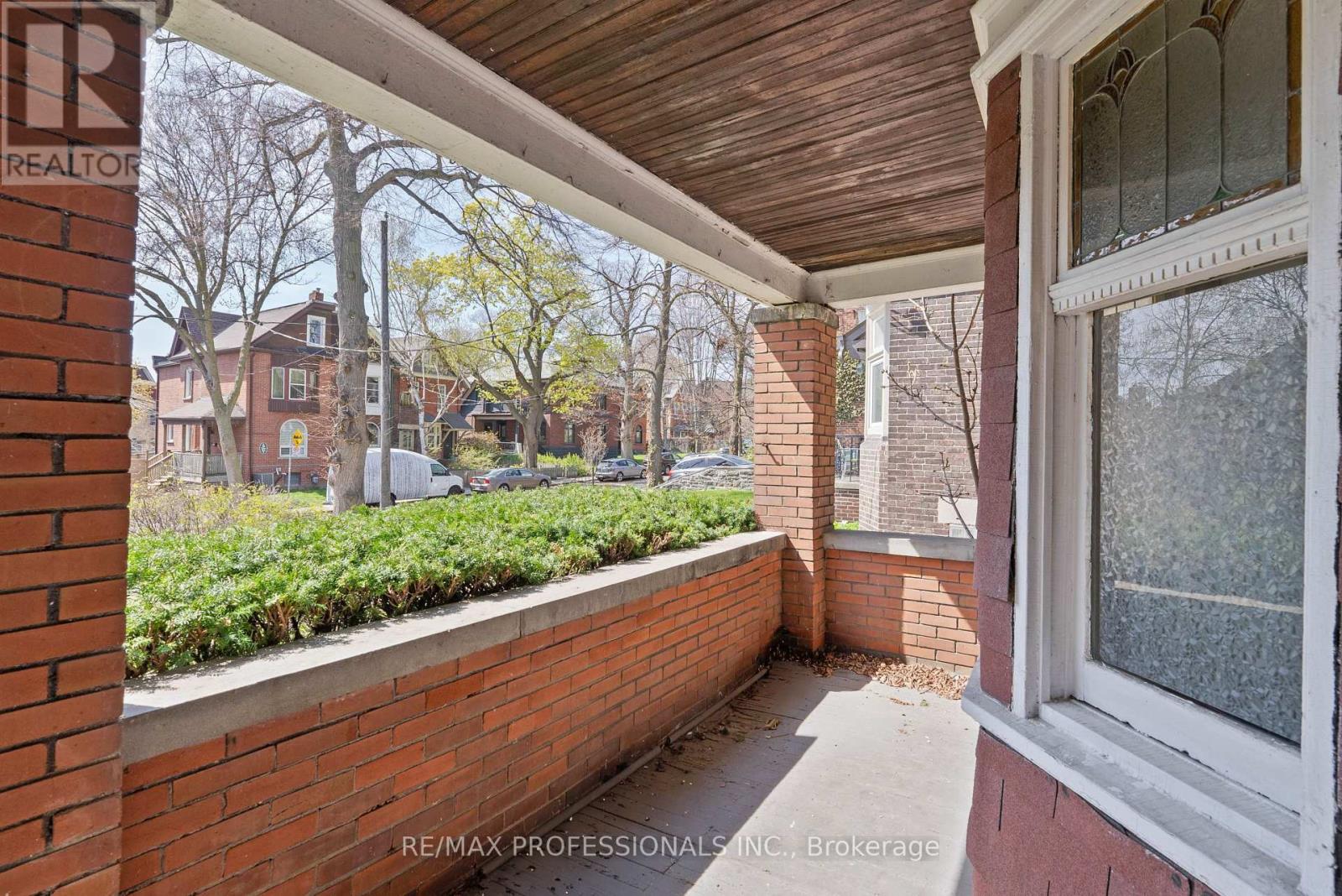 25 Wilson Park Road, Toronto, Ontario  M6K 3B6 - Photo 4 - W13085650