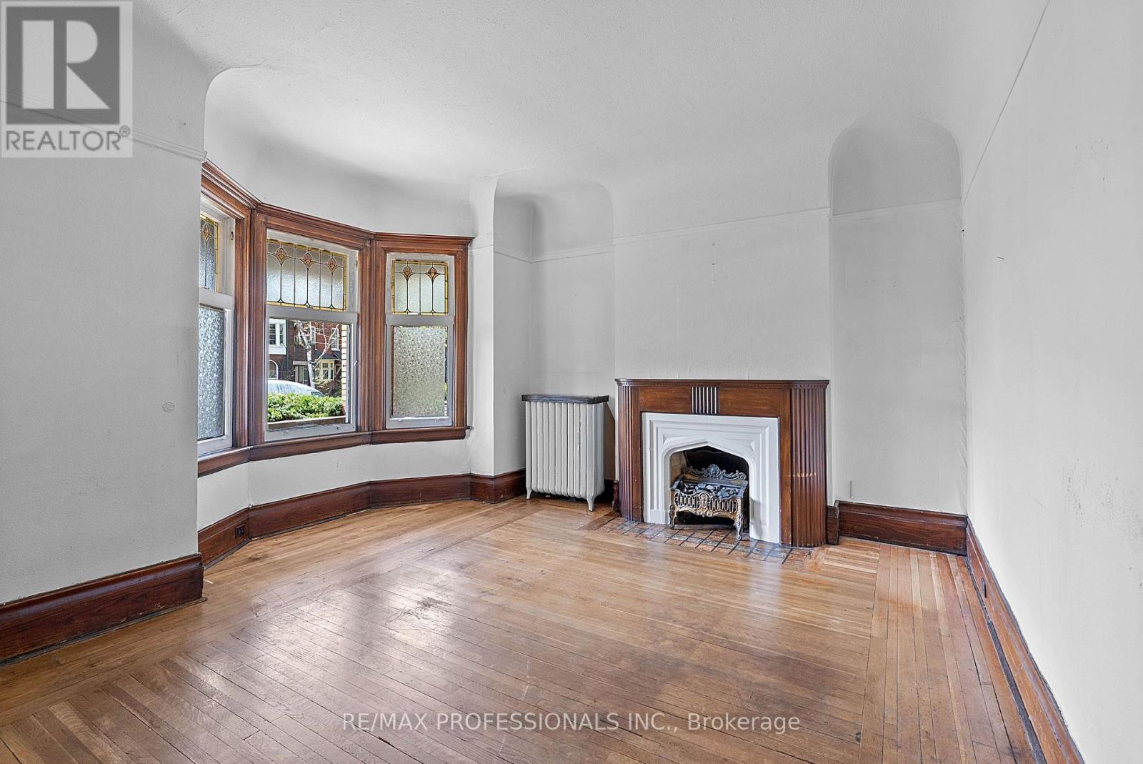 25 Wilson Park Road, Toronto, Ontario  M6K 3B6 - Photo 7 - W13085650
