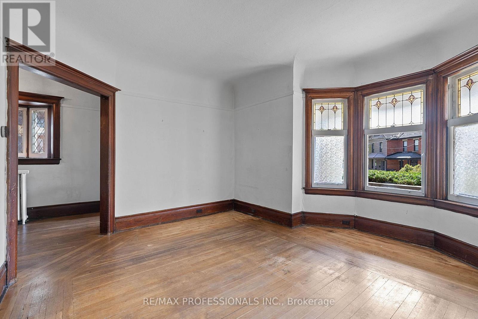 25 Wilson Park Road, Toronto, Ontario  M6K 3B6 - Photo 9 - W13085650