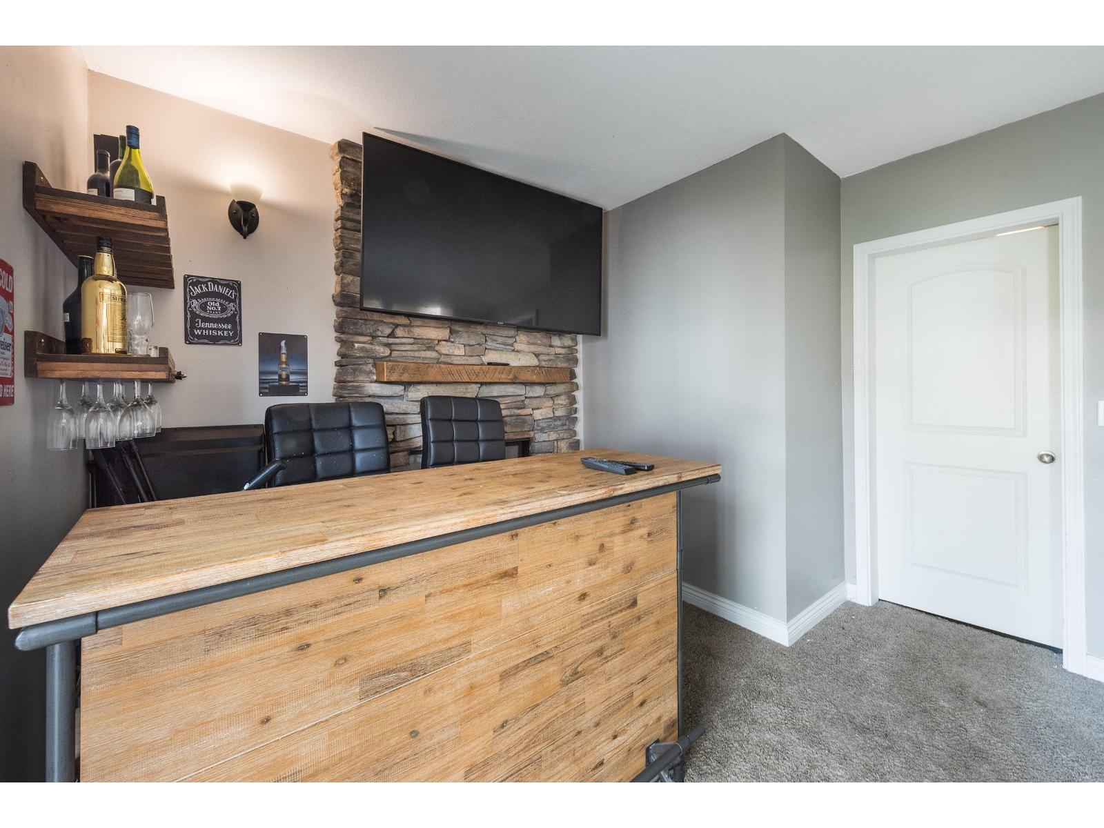 45765 Thomas Road, Vedder Crossing, Chilliwack, British Columbia  V2R 3N3 - Photo 6 - R3119230