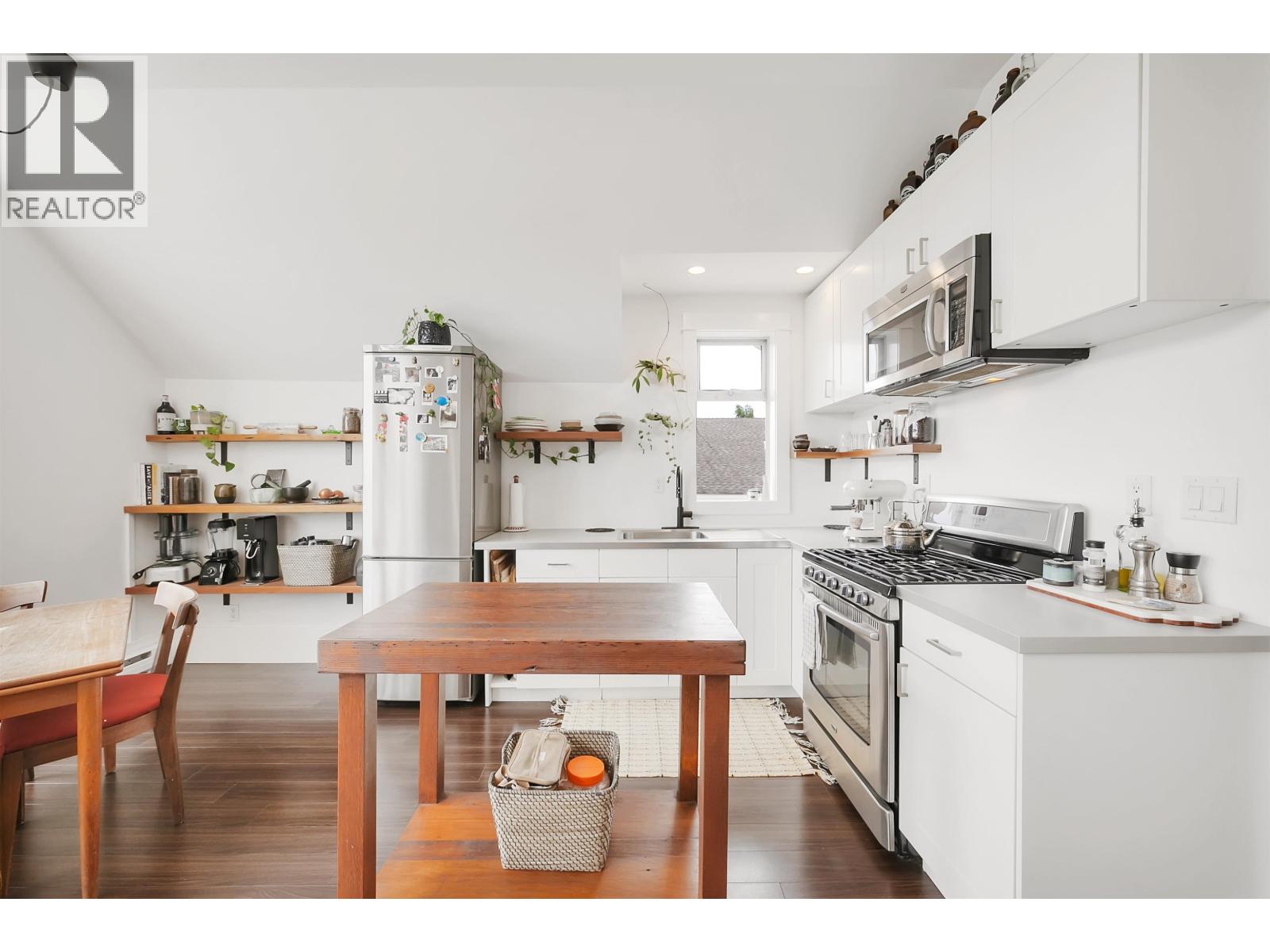 827 E 16th Avenue, Vancouver, British Columbia  V5T 2V7 - Photo 11 - R3119466