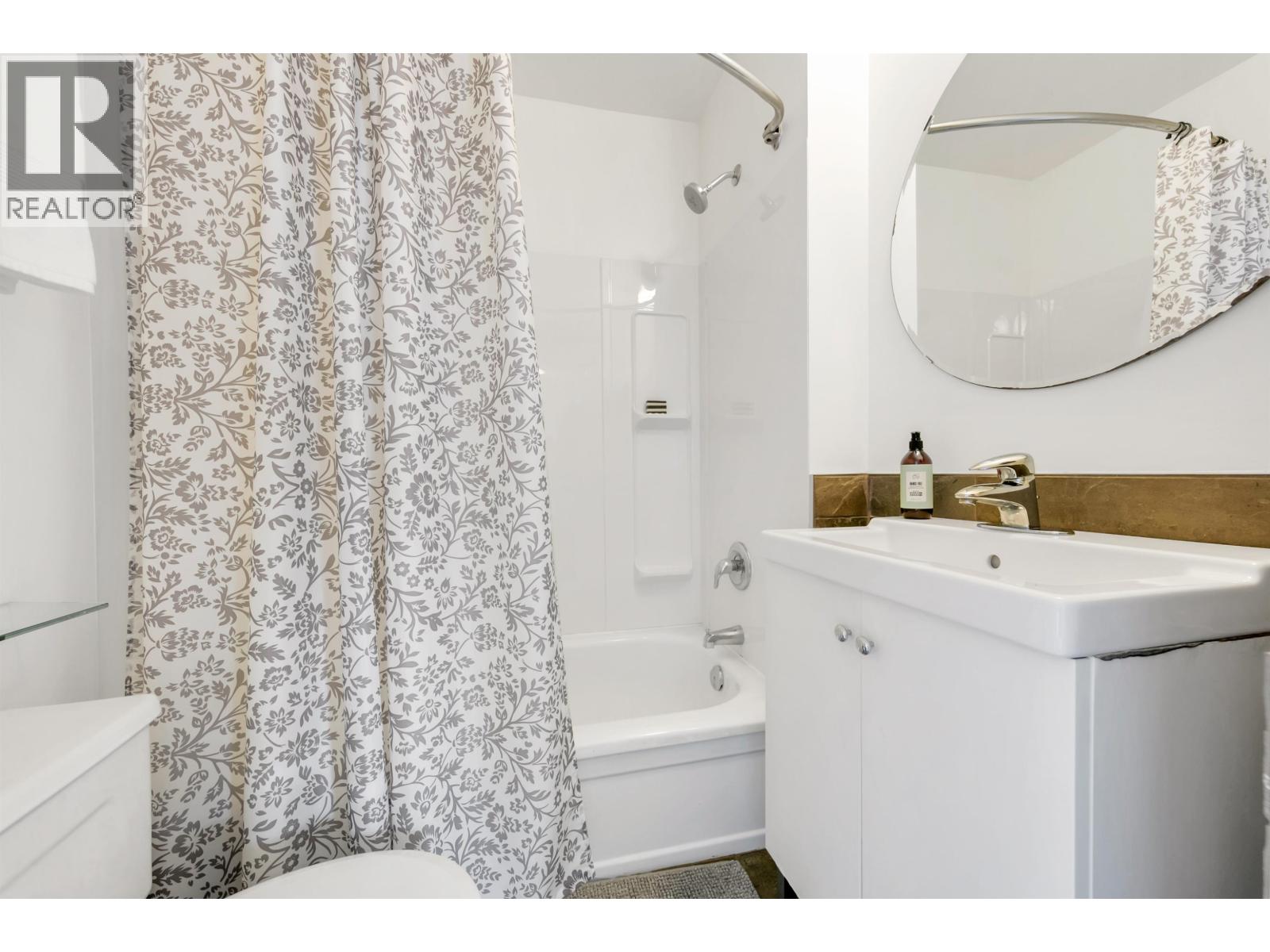 827 E 16th Avenue, Vancouver, British Columbia  V5T 2V7 - Photo 27 - R3119466
