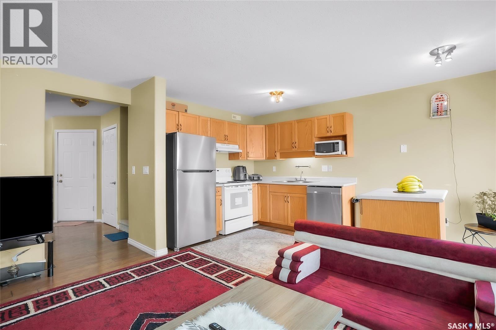 17 111 Fairbrother Crescent, Saskatoon, Saskatchewan  S7S 1L3 - Photo 6 - SK034950