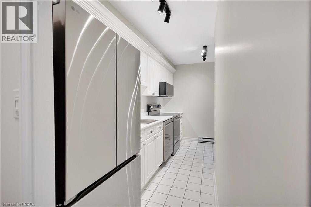 36 HAYHURST Road Unit# 110, Brantford, Ontario