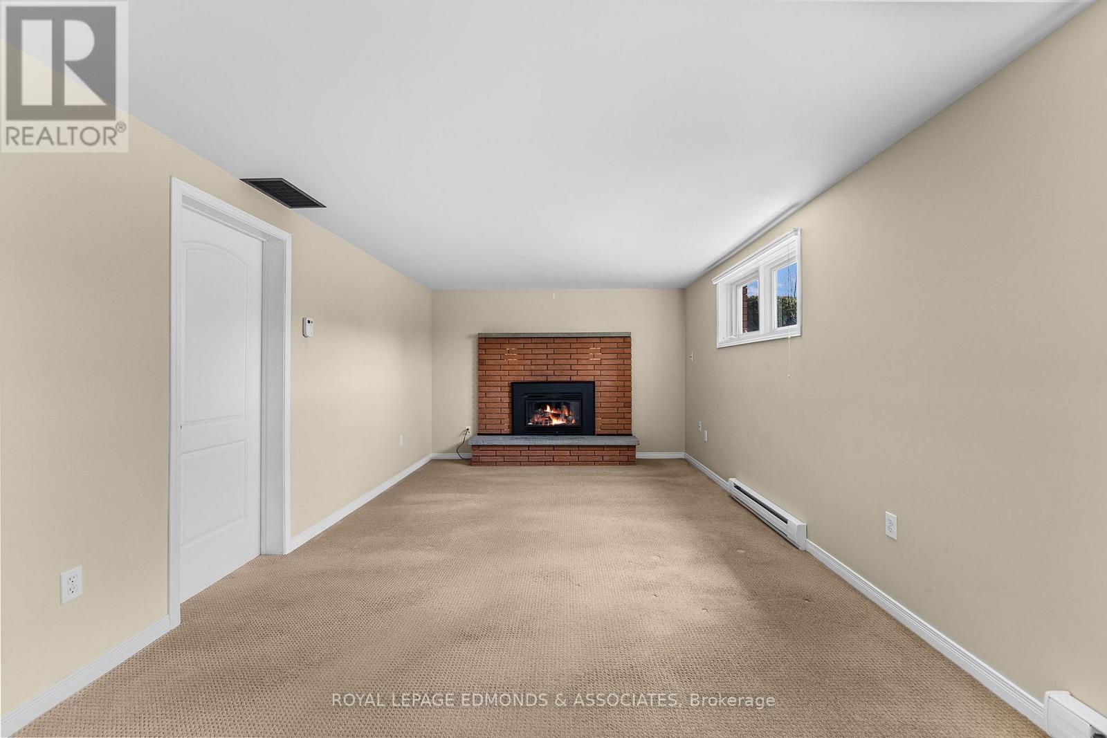 19 Algonquin Street, Petawawa, Ontario  K8H 2B1 - Photo 28 - X13085786