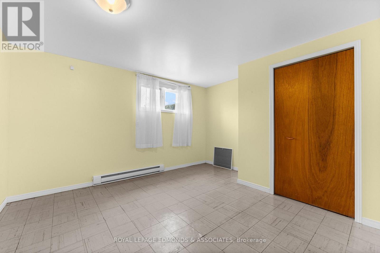 19 Algonquin Street, Petawawa, Ontario  K8H 2B1 - Photo 31 - X13085786