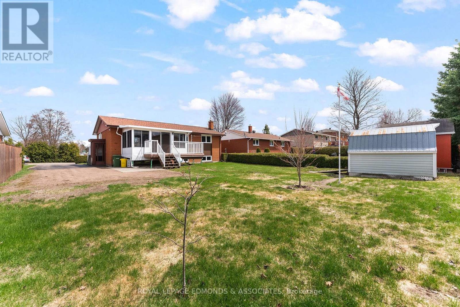 19 Algonquin Street, Petawawa, Ontario  K8H 2B1 - Photo 37 - X13085786