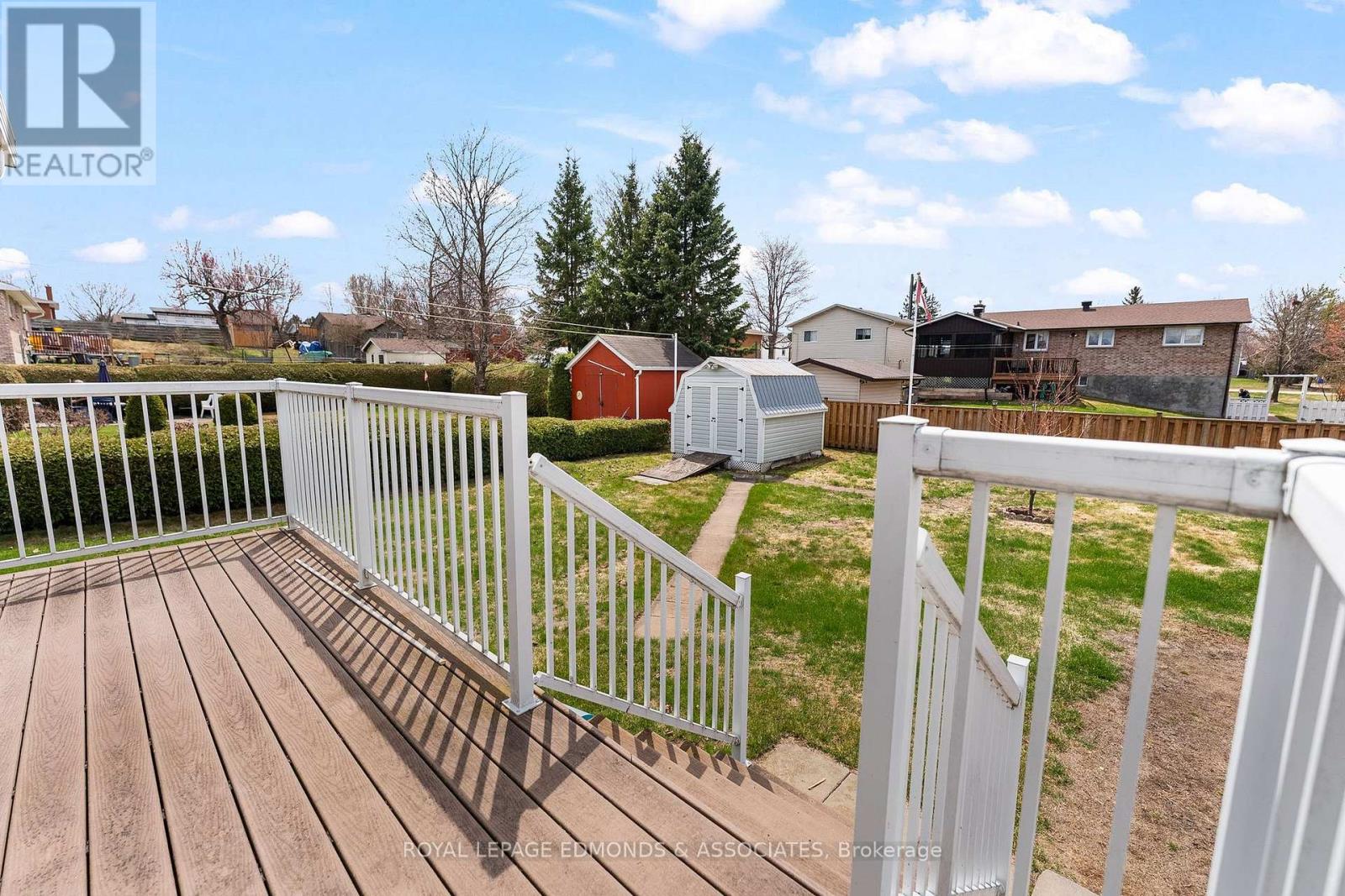 19 Algonquin Street, Petawawa, Ontario  K8H 2B1 - Photo 40 - X13085786