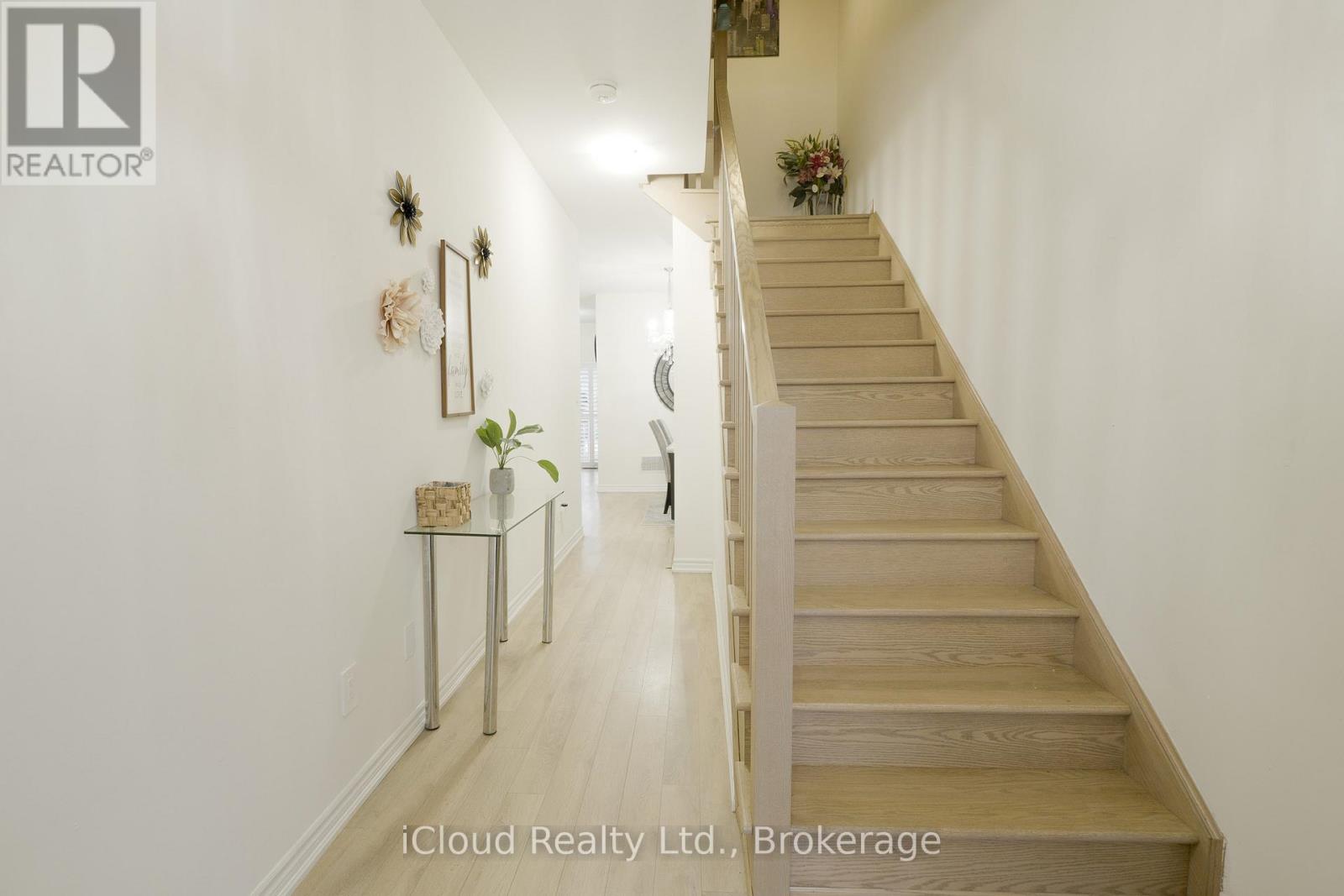 8 Whitton Drive, Brant, Ontario  N3L 0L1 - Photo 13 - X13085600