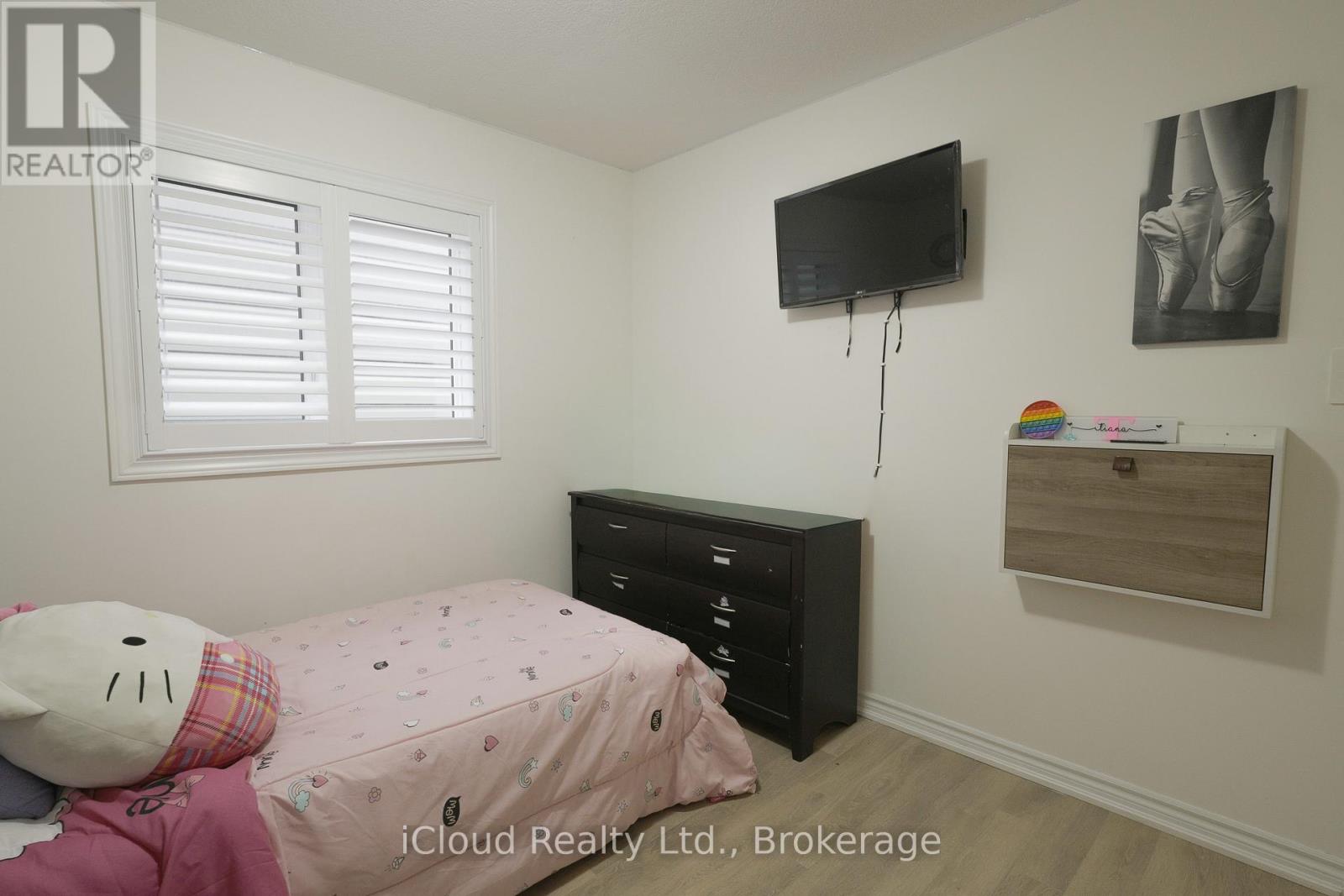 8 Whitton Drive, Brant, Ontario  N3L 0L1 - Photo 17 - X13085600